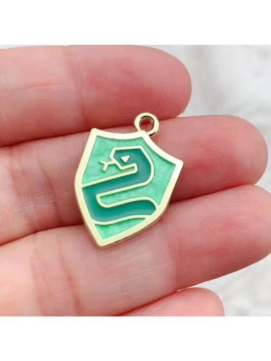 Harry Potter Jewelry - Harry Potter Hogwarts Slytherin Enamel Pendant 113-4